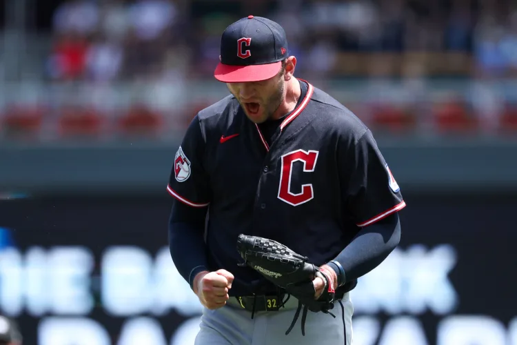 Williams throws seven strong innings, three Guardians homer in 5-2 victory over Twins